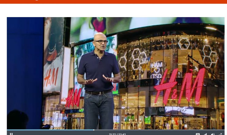 På mässan Ingnite presenterade Microsofts CEO Satya Nadella, den interaktiva spegeln som tagits fram i samarbete mellan Microsoft, Visual art, Ombori och H&M.