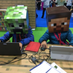 Minecraft Education Edition er en særlig udgave af det populære spil, med særlige funktioner og indhold til skolebrug.