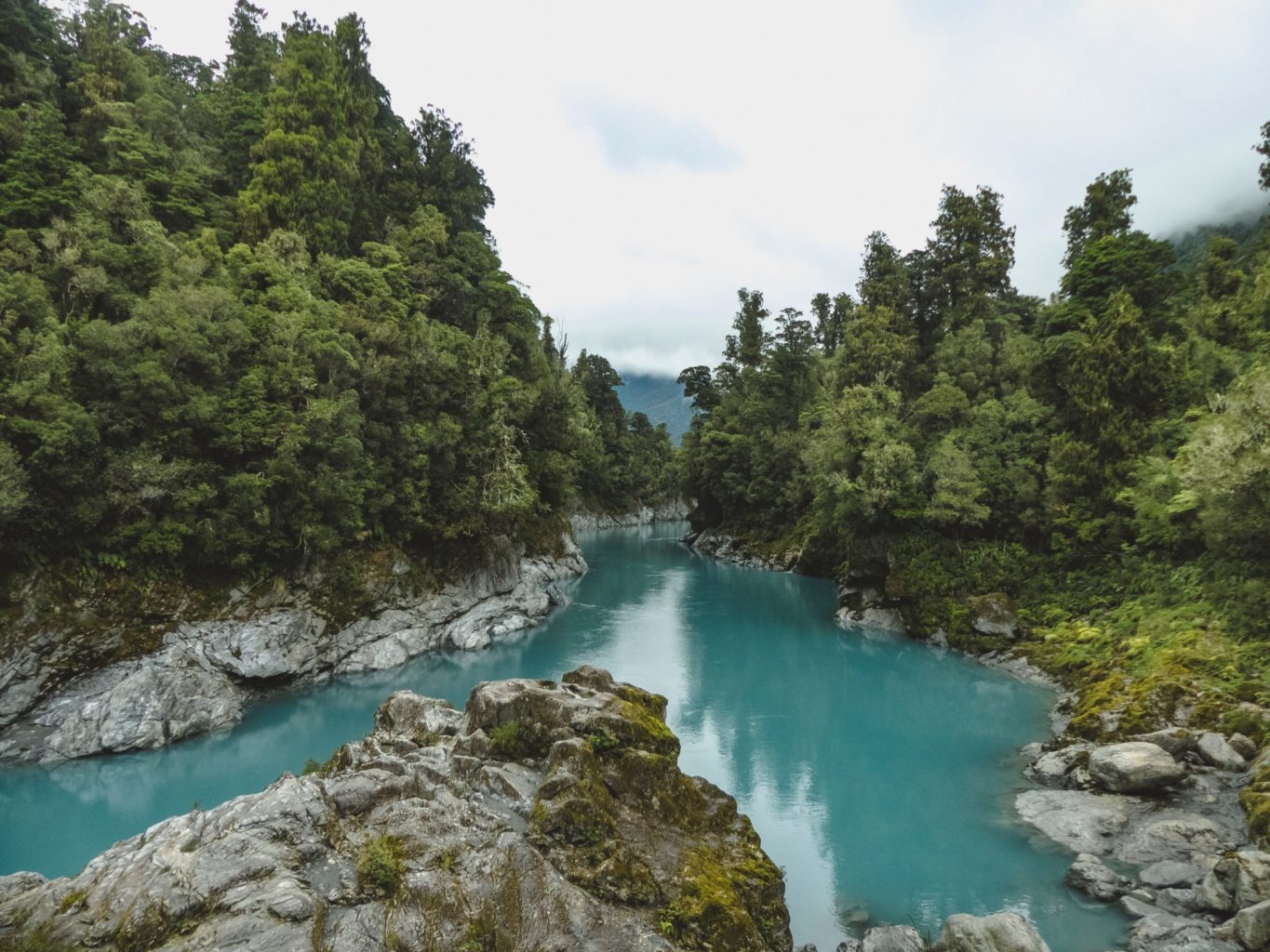 een illustratief natuurbeeld met water