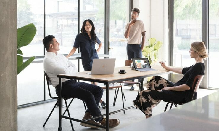 Warum es einen Unterschied macht, mit welcher Hardware Sie Ihre Mitarbeiter*innen ausstatten