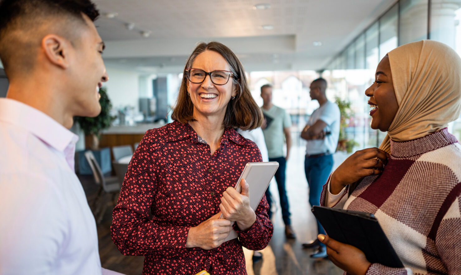 De zoektocht naar IT-talent: meer arbeidskansen voor nieuwskomers biedt uitkomst